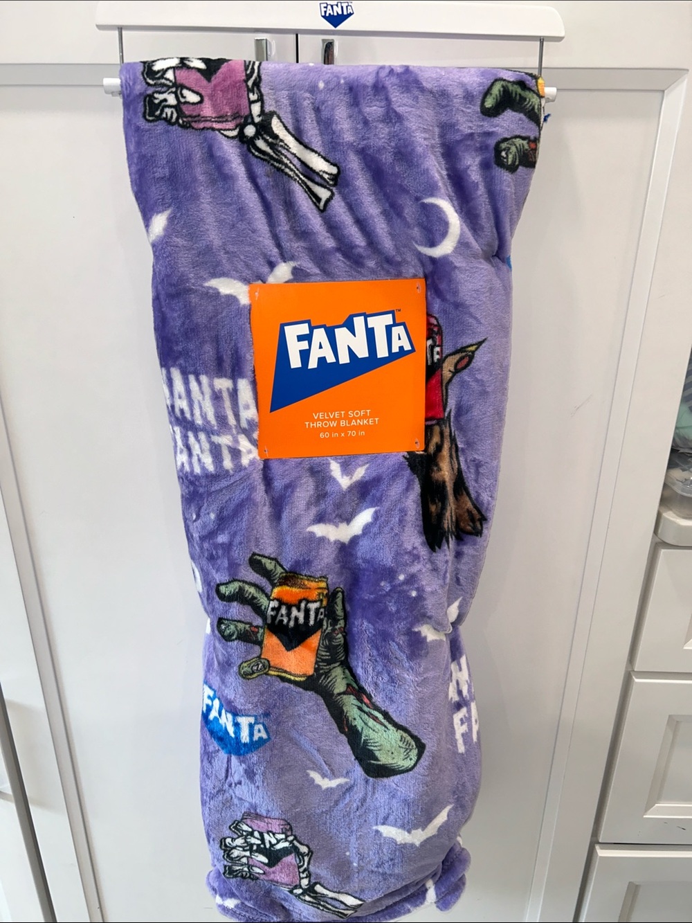 NEW Fanta Halloween Velvet Soft Throw Blanket